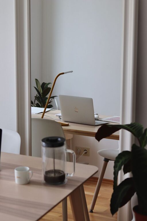 How to Create an Inviting and Functional Home Office Space